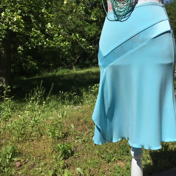 🎀 Express skirt, Size XS 🎀 - Picture 2 of 6